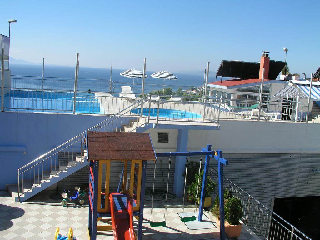 Aparthotel Pecic Gradac  Luaran gambar